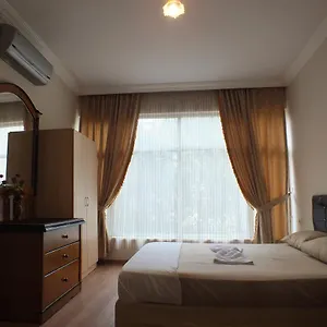 Uyar Palace Хостел Анталья